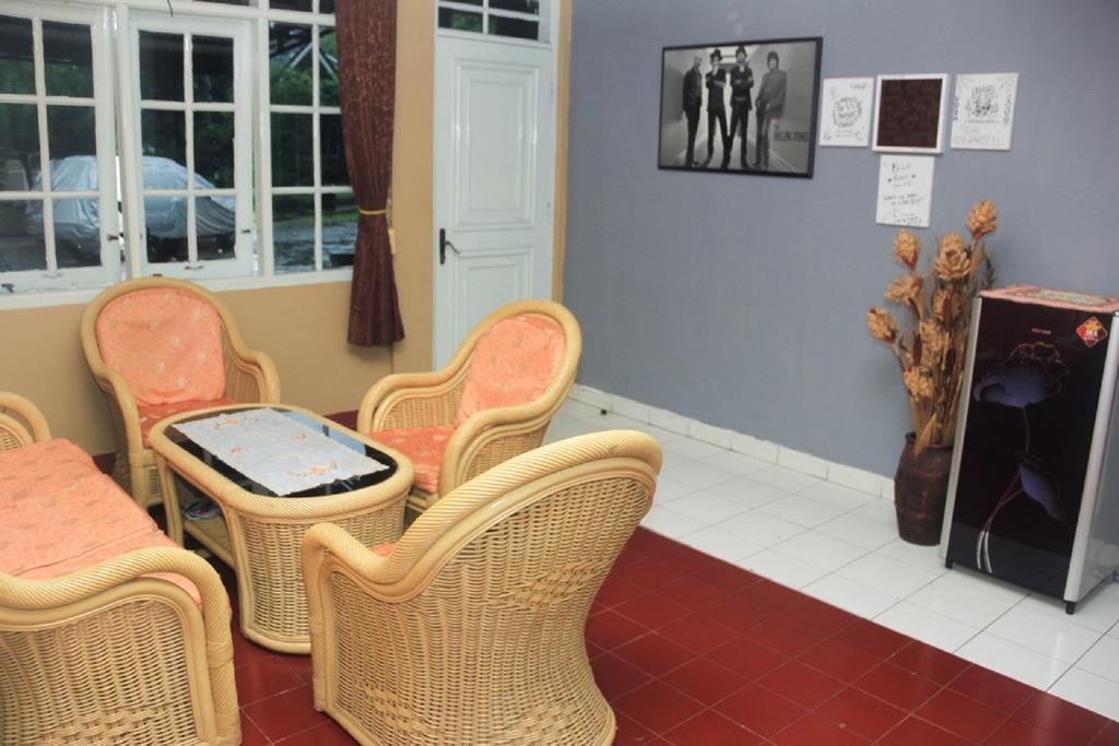 Pele Guesthouse Bandung Dış mekan fotoğraf