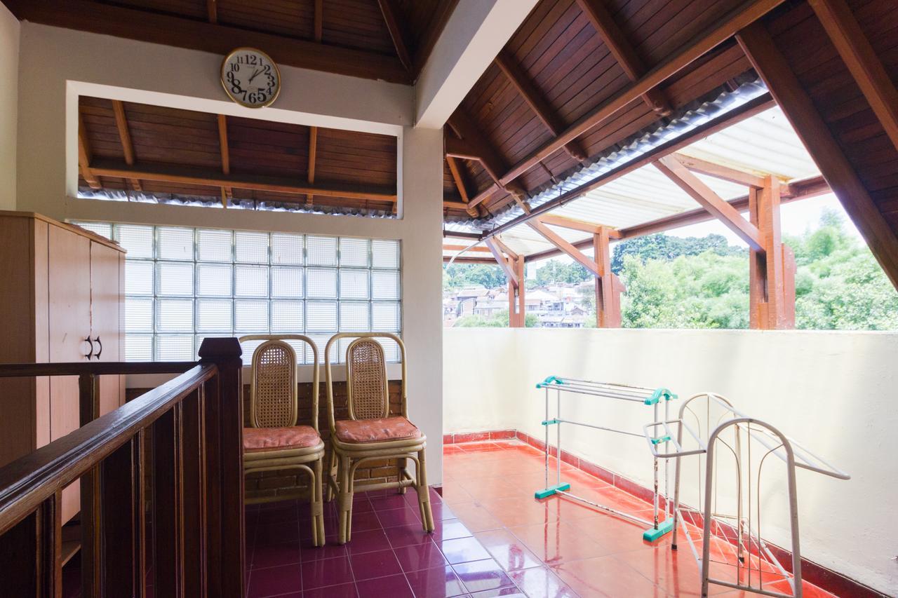 Pele Guesthouse Bandung Dış mekan fotoğraf