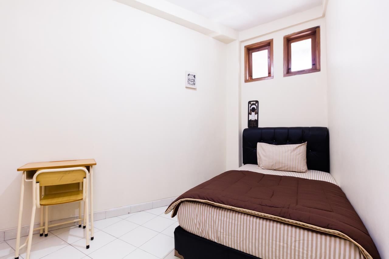 Pele Guesthouse Bandung Dış mekan fotoğraf