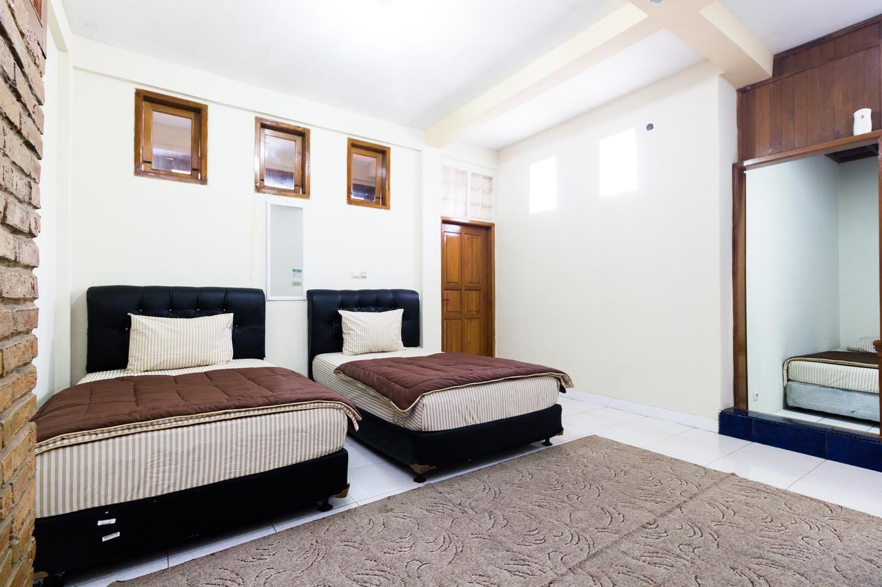 Pele Guesthouse Bandung Dış mekan fotoğraf